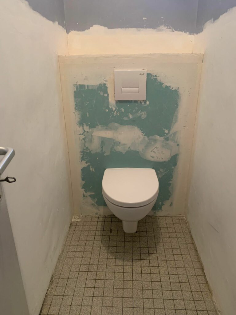 Toilette suspendu